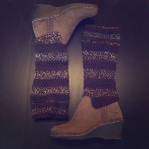 BRAND NEW UGG AUSTRALIA BROWN KNIT WEDGE BOOTS 9